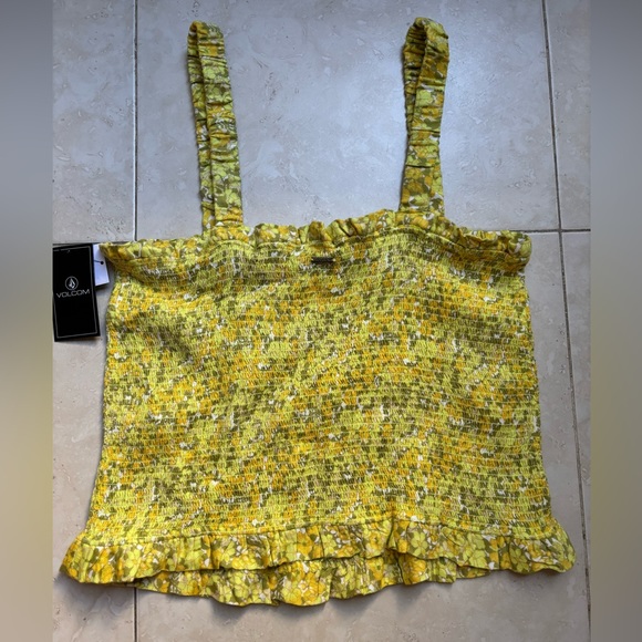 SALE🚨NWT🌼Volcom Flower Smocked Ruffle Tank Yellow XL - Picture 4 of 8